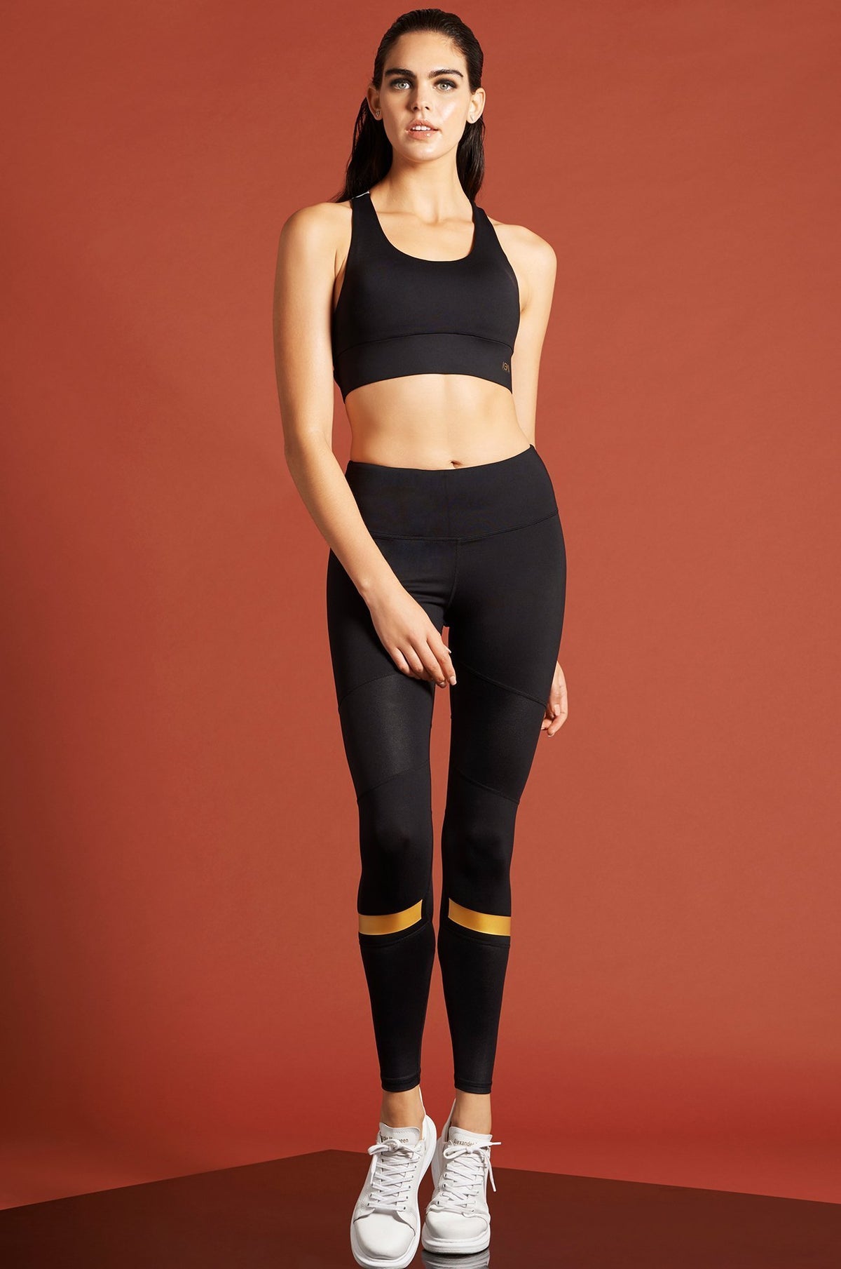 OBLADI PERFORMANCE LEGGING BLACK